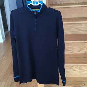 Robert Graham Men’s Navy and Blue 1/4 Zip Pullover in 100% cotton.